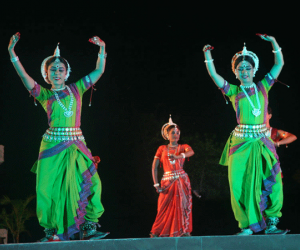 Odissi dance presentation on the 5th evening of Konark Festival
